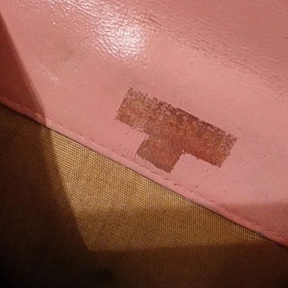 Chanel Caviar Compact Pink Leather Wallet - Picture 10 of 10